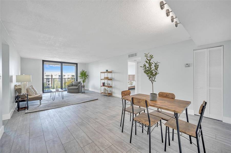 6193 Rock Island Rd #512, Tamarac, FL 33319