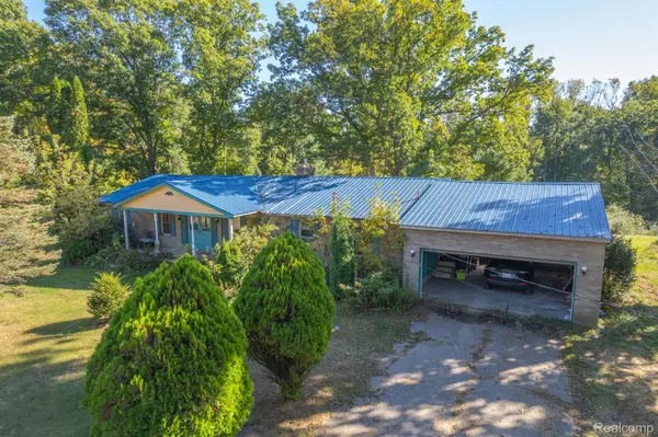 11318 N ELMS RD, Vienna Twp, MI 48420