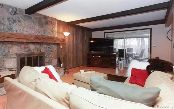 Pinckney, MI 48169,1144 MOWER RD