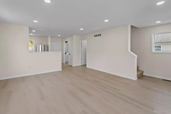 Pontiac, MI 48341,362 FERRY AVE