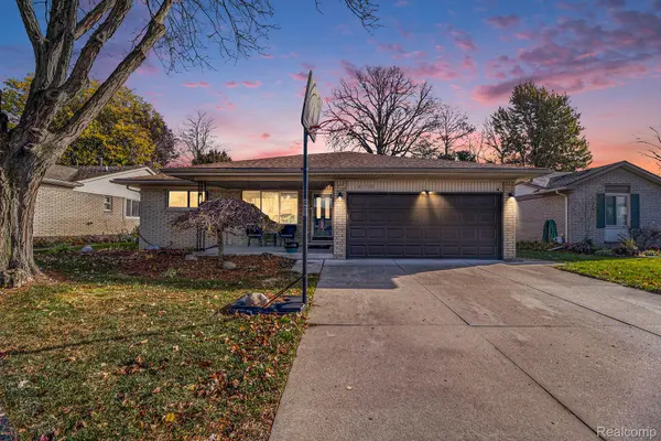 Clinton Township, MI 48038,41720 MARY KAY DR