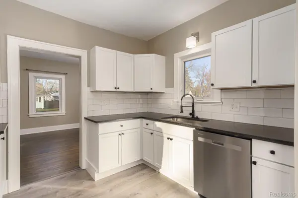 Waterford, MI 48328,1057 BOSTON AVE