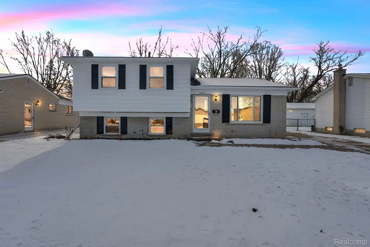 38665 MAES ST, Westland, MI 48186