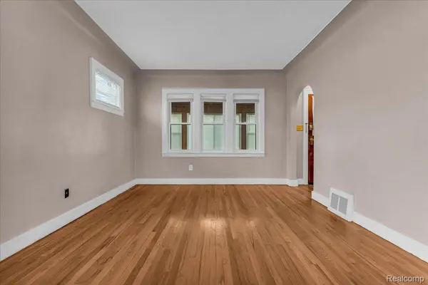 Warren, MI 48089,8285 JACKSON AVE