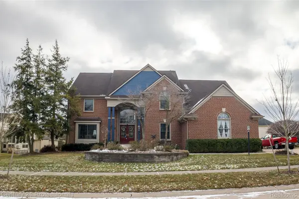 2136 Alfred DR, Troy, MI 48085