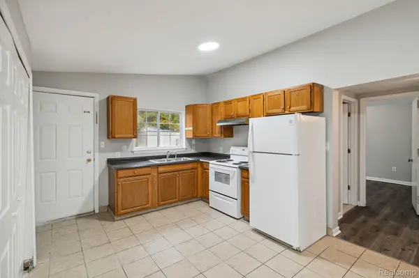 Hazel Park, MI 48030,1747 E PEARL AVE