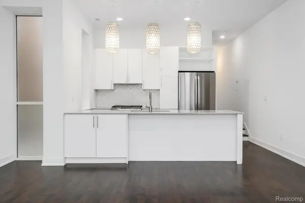 Detroit, MI 48201,2850 John R ST