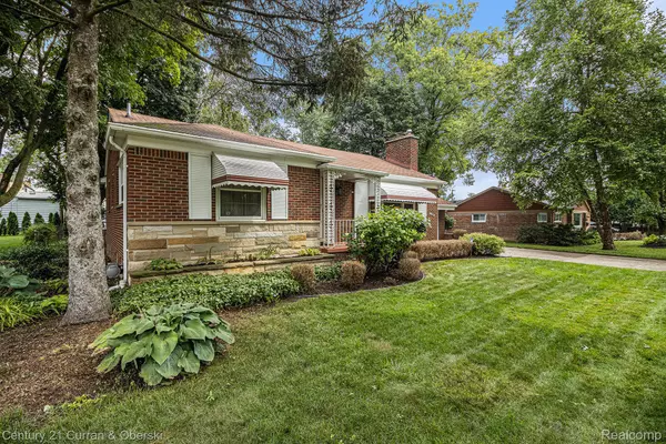 Farmington, MI 48335,33480 Alta Loma DR