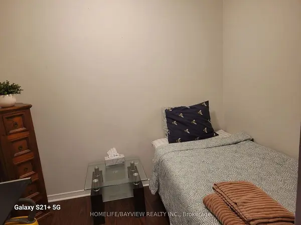 Richmond Hill, ON L4B 4M4,19 northern heights DR #202