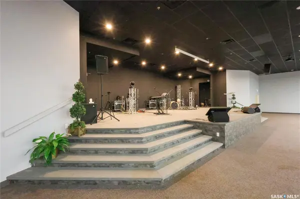 888 Central AVENUE, Prince Albert, SK S6V 4V1