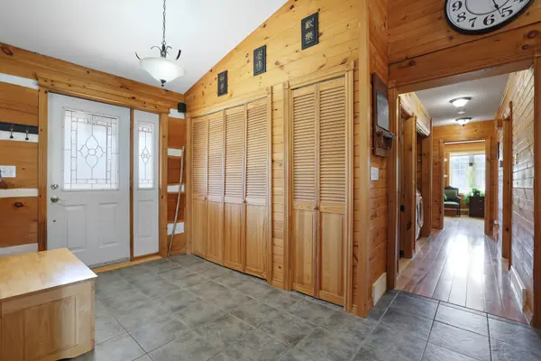 206 Old Pakenham RD, Carp - Dunrobin - Huntley - Fitzroy And Area, ON K0A 1X0