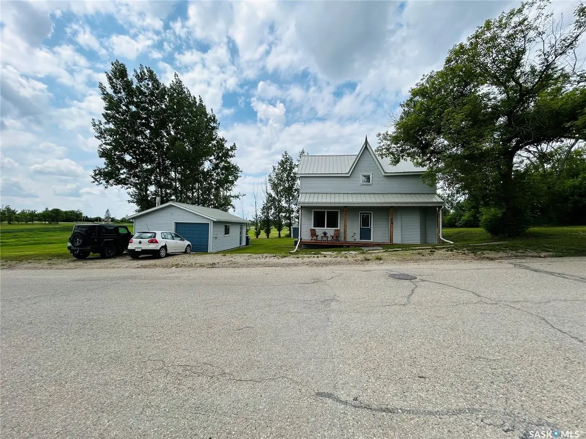 416 3rd AVENUE, Wapella, SK S0G 4Z0