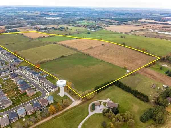 East Gwillimbury, ON L0G 1M0,19617 Centre ST