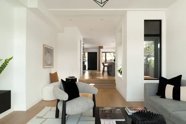 Toronto W03, ON M6H 3V5,104 Greenlaw AVE