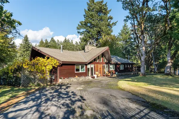 Colwood, BC V9B 2C5,2200 Aldeane Ave