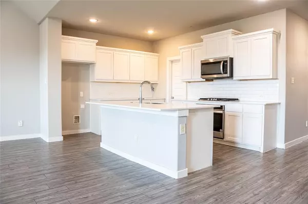 Lavon, TX 75166,348 Braves Way