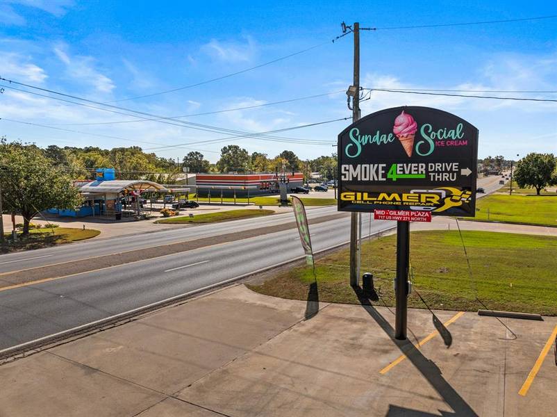 717 N US Hwy 271, Gilmer, TX 75644