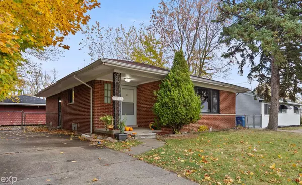 21746 Wellington AVE, Warren, MI 48089