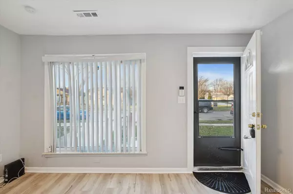 Warren, MI 48089,11116 CHALMERS AVE