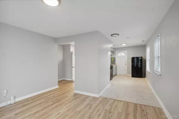 Warren, MI 48089,11116 CHALMERS AVE