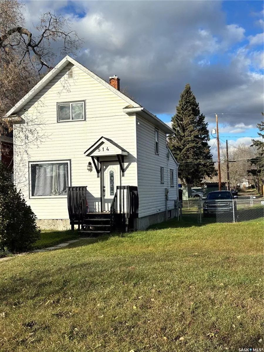 Prince Albert, SK S6V 0W6,514 8th STREET E