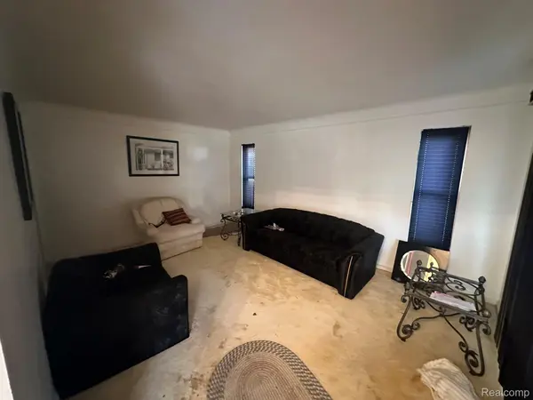 Detroit, MI 48235,19429 Winthrop ST