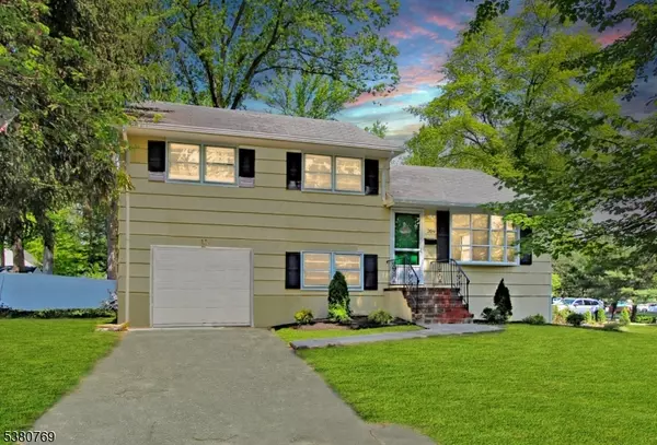 Fanwood Boro, NJ 07023,209 Pleasant Ave