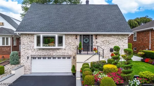 5 Greenwood Ave, Elmwood Park Boro, NJ 07407