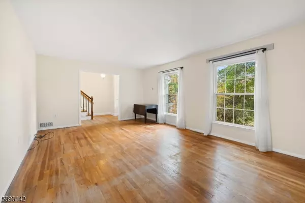 Rocky Hill Boro, NJ 08553,2 Washington St