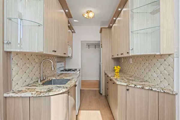 Brooklyn, NY 11209,7101 Shore RD #6E