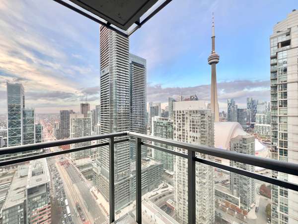 11 Brunel CT #4806,  Toronto C01,  ON M5V 3Y3