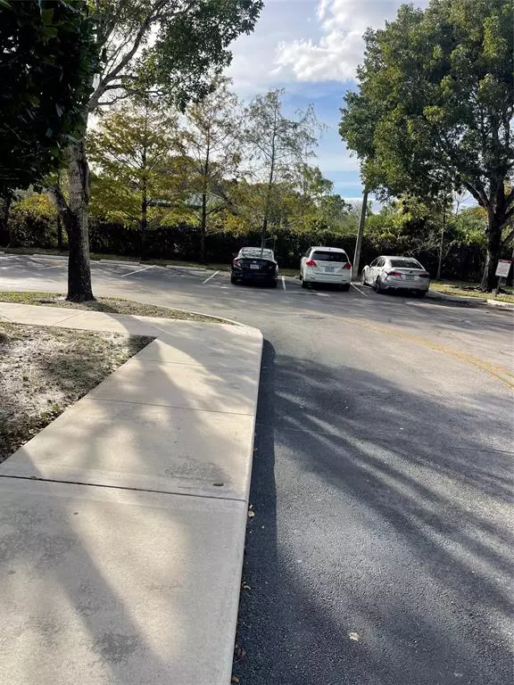 Coconut Creek, FL 33073,4855 W HILLSBORO B-1