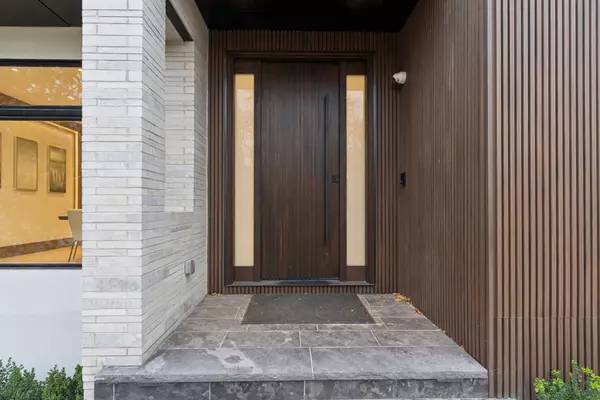 Oakville, ON L6L 1X8,1362 Sedgewick CRES