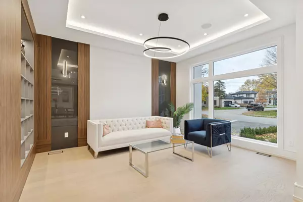 Oakville, ON L6L 1X8,1362 Sedgewick CRES