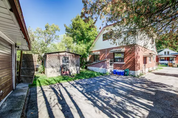 Cambridge, ON N3H 3Z8,318 Middle ST