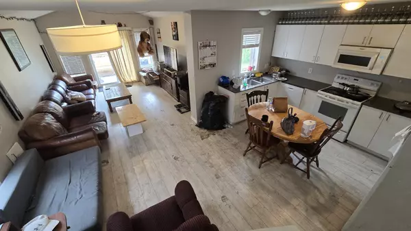 London East, ON N5V 0B8,1301 Michael CIR