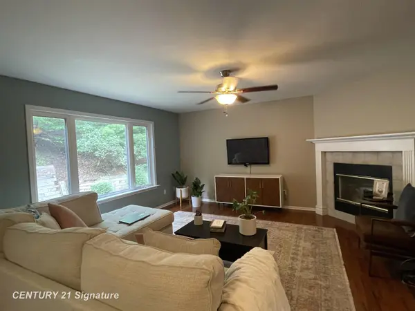 Traverse City, MI 49686,3946 Sherwood Forest DR