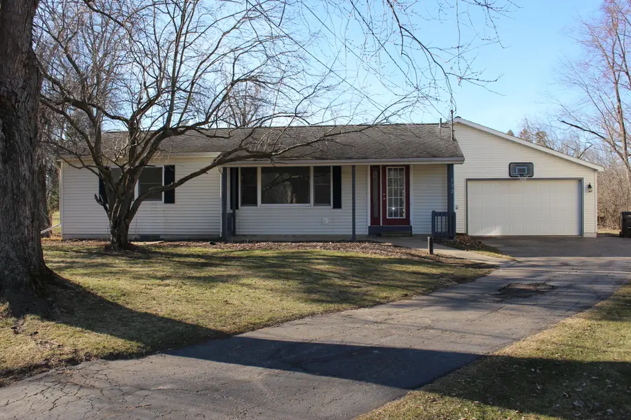 132 Golfview DR, Brooklyn, MI 49230