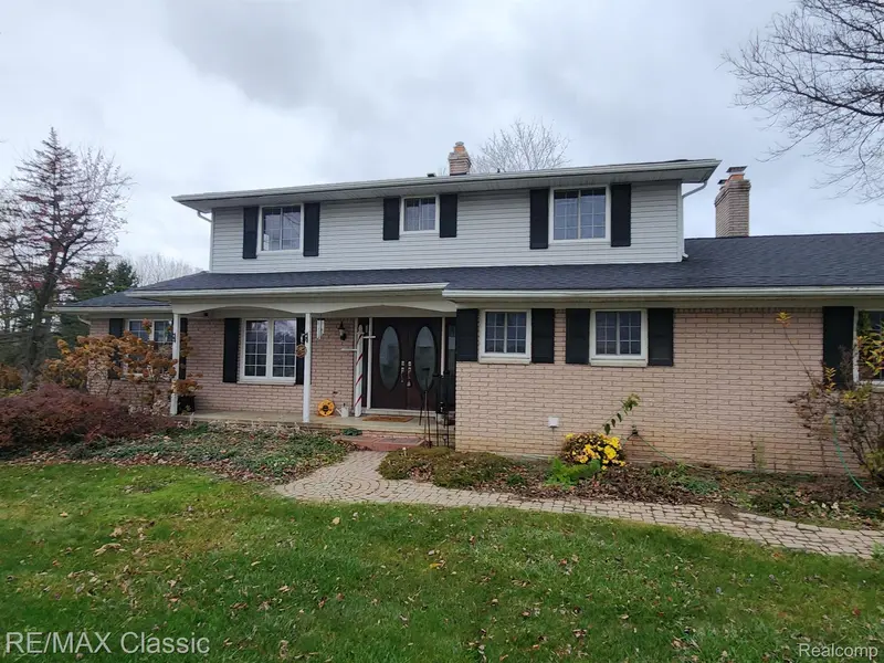 3747 SANDBAR DR, Commerce Twp, MI 48382