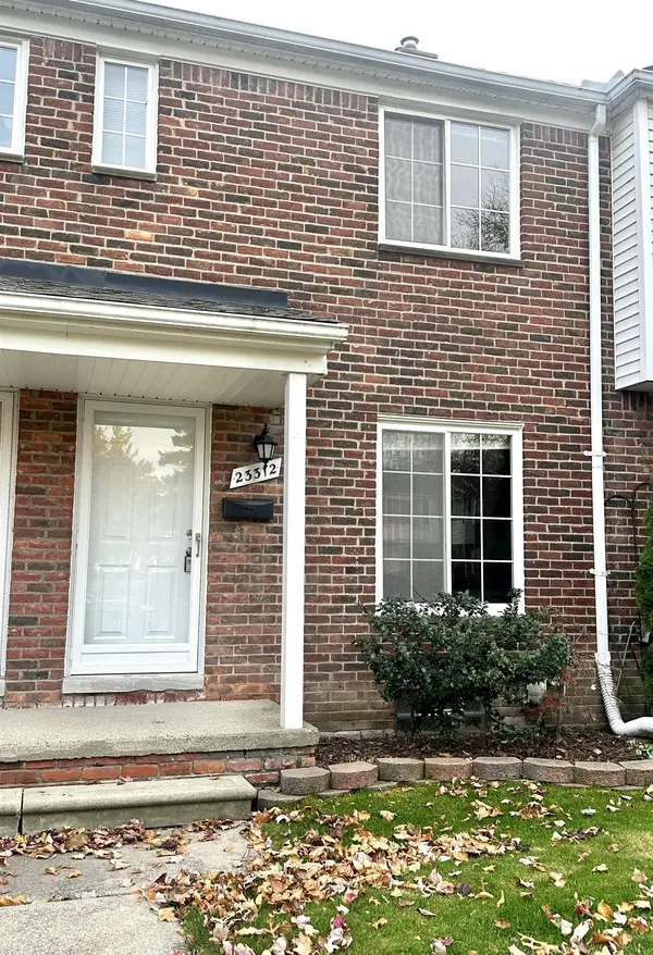 Saint Clair Shores, MI 48080,23312 Edsel Ford CT