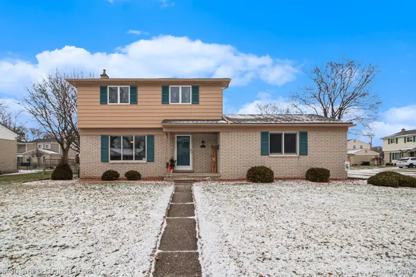 39002 HOWELL ST, Livonia, MI 48154