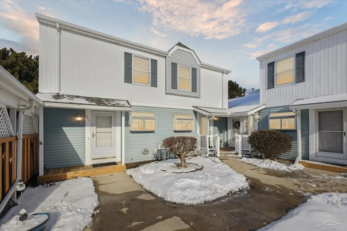 915 E Harbor VW, Bay City, MI 48706