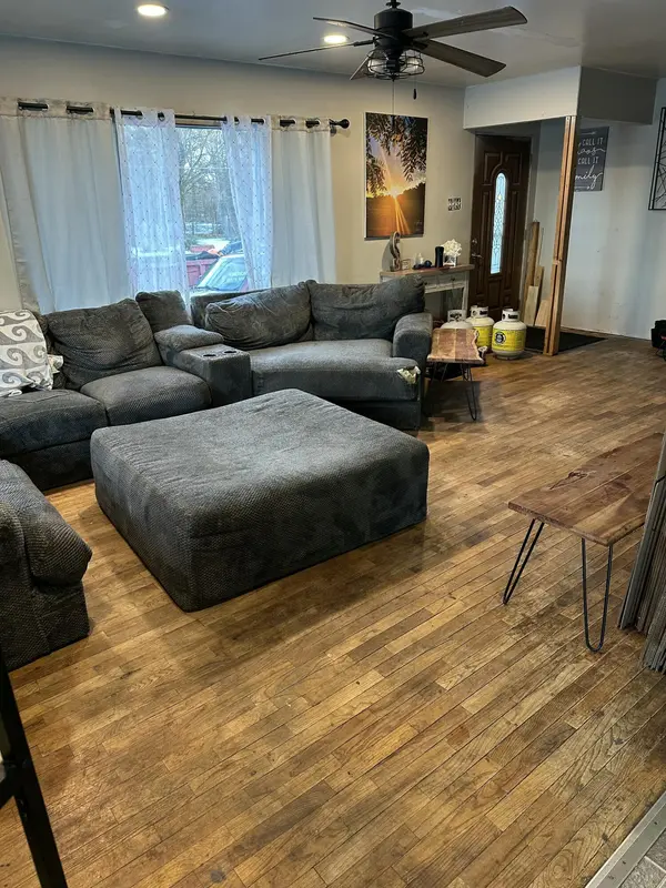 Constantine, MI 49042,165 Wells ST