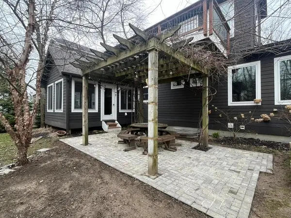 South Haven, MI 49090,7262 Atlantic AVE