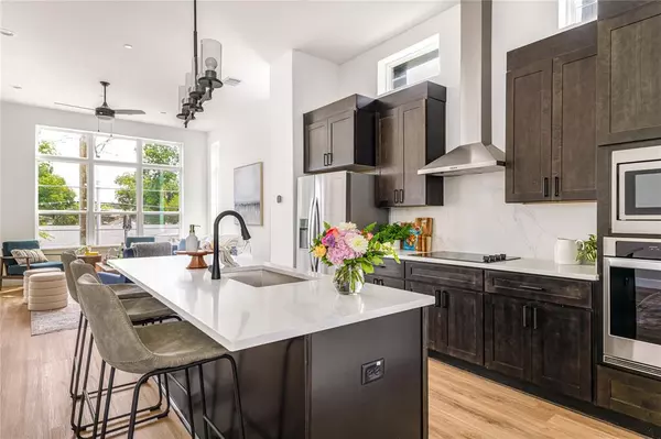 13325 Bee Street #302, Farmers Branch, TX 75234