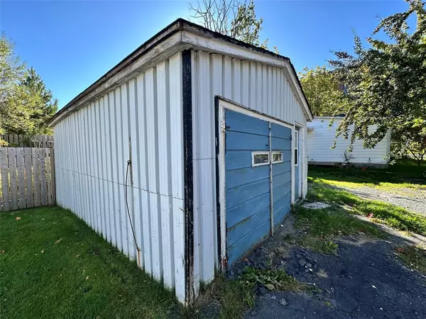 Carbonear, NL A1Y1A4,81 High Road S