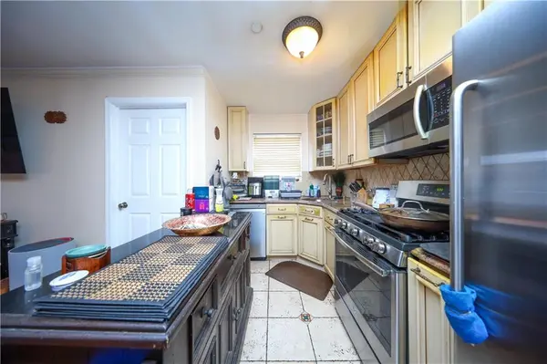 Howard Beach, NY 11414,102-36 1st ST