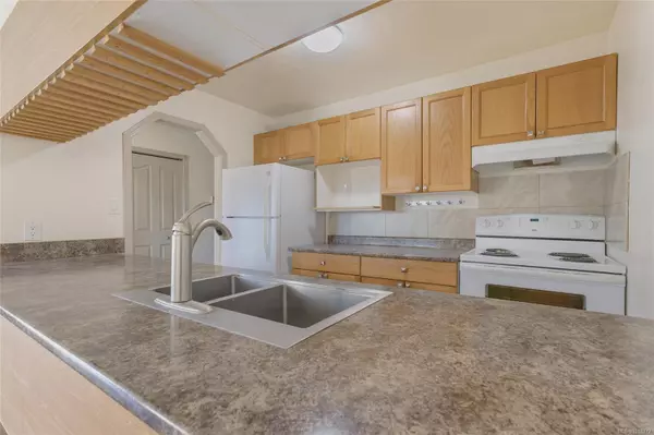 Nanaimo, BC V9S 5S6,1900 Bowen Rd #204