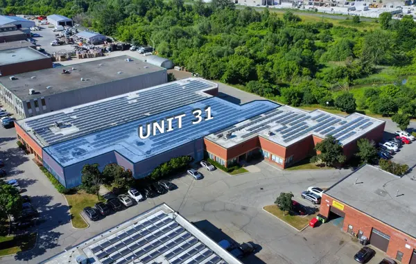 Vaughan, ON L4K 1K8,160 Bradwick DR #31