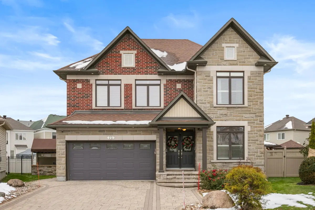 Orleans - Cumberland And Area, ON K4A 0G9,72 BRANTHAVEN ST